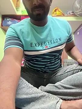 Handsomehunk 4U online show from 02.17.25