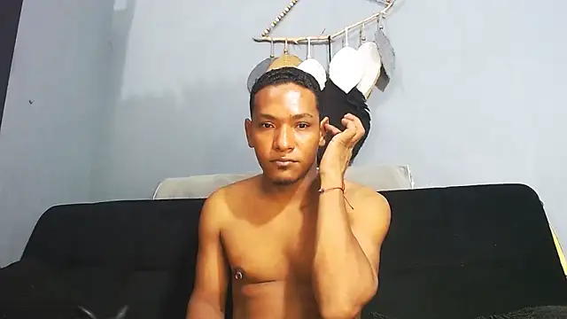 Grandeygruesa1 online show from 12.18.25