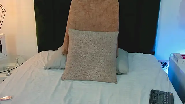 MirandaRoxx online show from 01.31.25