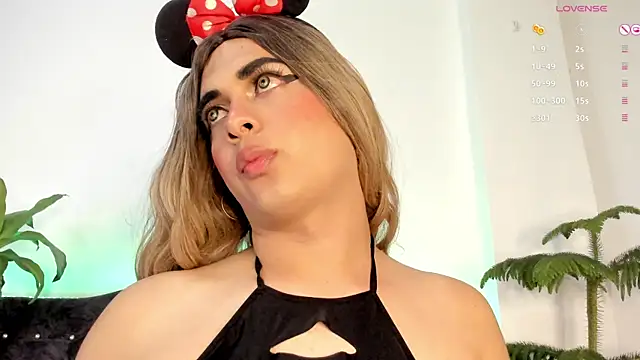 Snapshot of candy_canne__ chatting on 01.08.25 candy canne   online show from 01.08.25