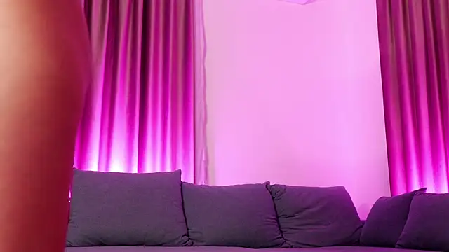 BaayBee   online show from 11.26.25