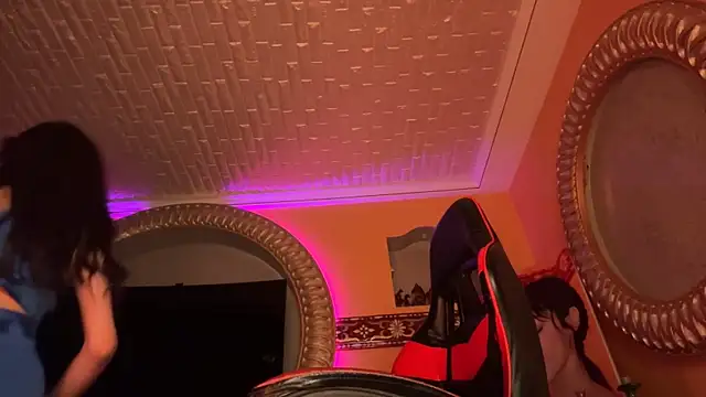 Snapshot of ORLA86 chatting on 02.16.25 ORLA86 online show from 02.16.25