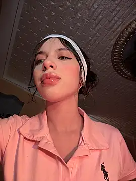 Snapshot of ORLA86 chatting on 09.23.25 ORLA86 online show from 09.23.25