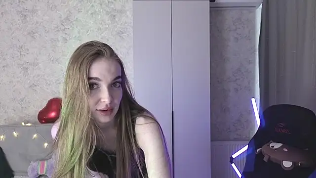 LissaCain online show from 04.13.26