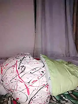 Snapshot of Bella_kiki chatting on 02.09.25 Bella kiki online show from 02.09.25