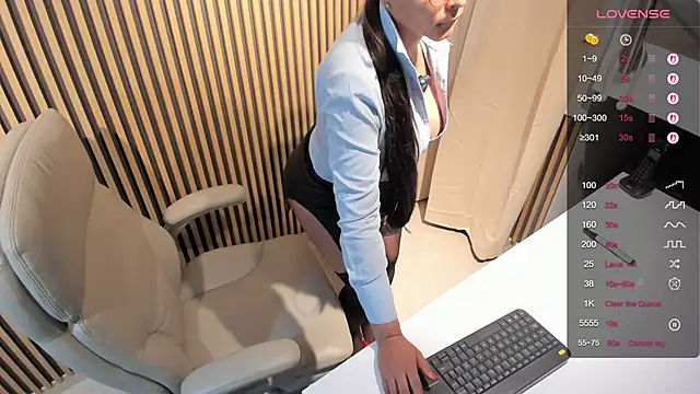 lulu 072 online show from 02.23.25