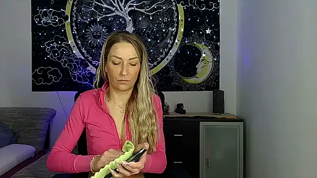 SexxyLiviaa online show from 12.23.25