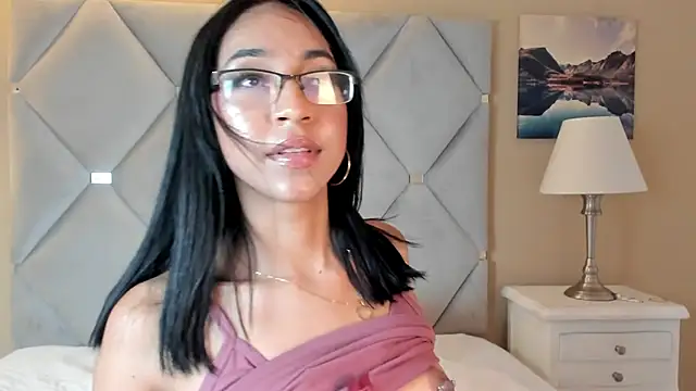 AbrilBrent online show from 03.08.25