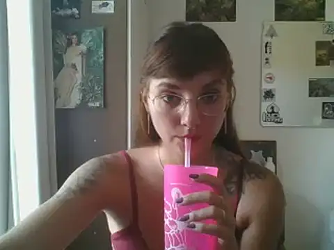 Snapshot of SweetyBabyDemon chatting on 01.18.25 SweetyBabyDemon online show from 01.18.25