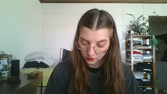 Snapshot of SweetyBabyDemon chatting on 09.24.25 SweetyBabyDemon online show from 09.24.25
