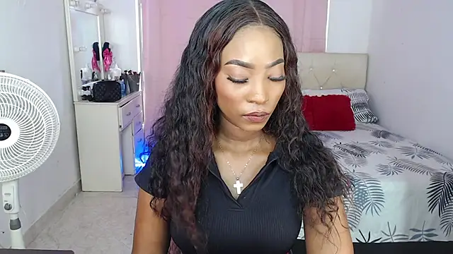 Snapshot of samantha-rose2 chatting on 02.02.25 samantha-rose2 online show from 02.02.25
