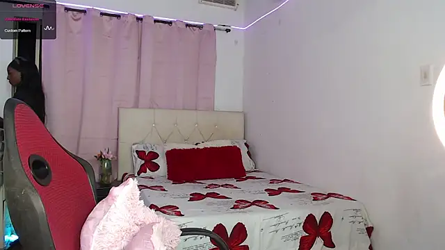 Snapshot of samantha-rose2 chatting on 02.11.25 samantha-rose2 online show from 02.11.25
