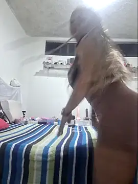 gatadeojosclaros online show from 09.21.25