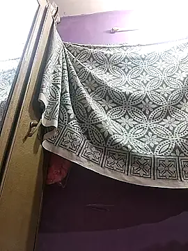 Snapshot of GlassBarge9 chatting on 01.10.25 GlassBarge9 online show from 01.10.25