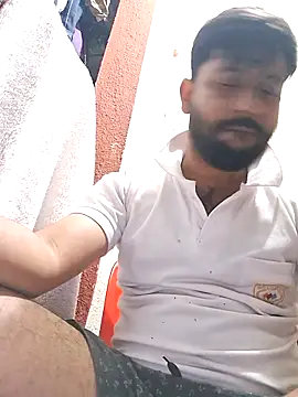 Snapshot of GlassBarge9 chatting on 03.09.25 GlassBarge9 online show from 03.09.25