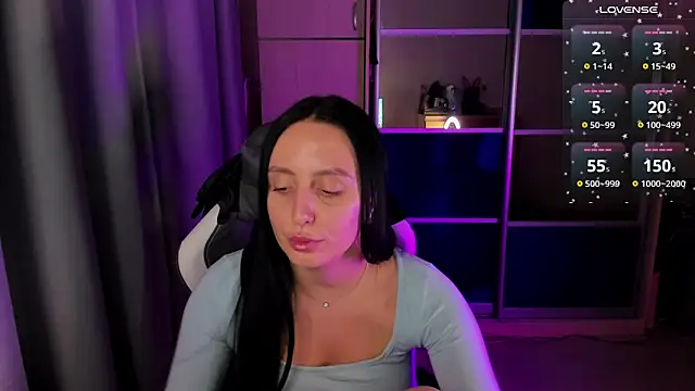 Christy Calypso online show from 02.04.25