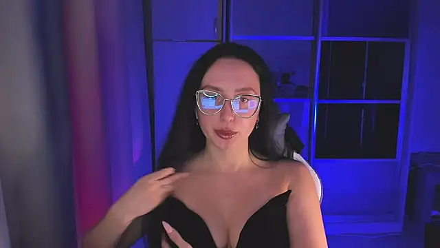 Christy Calypso online show from 10.22.25