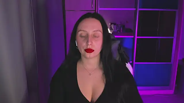 Snapshot of Christy_Calypso chatting on 04.21.26 Christy Calypso online show from 04.21.26