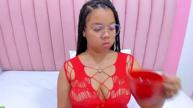 ISABELLA 020 online show from 02.19.25