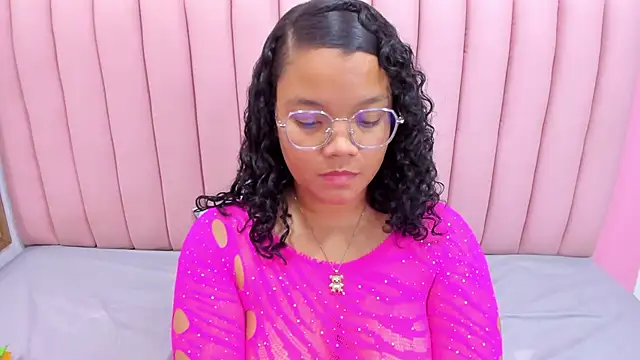 ISABELLA 020 online show from 03.08.25