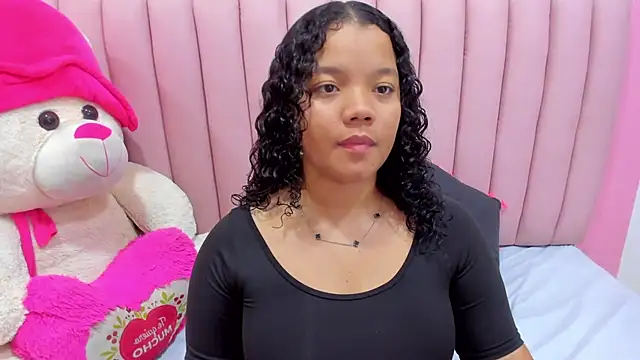 ISABELLA 020 online show from 09.20.25