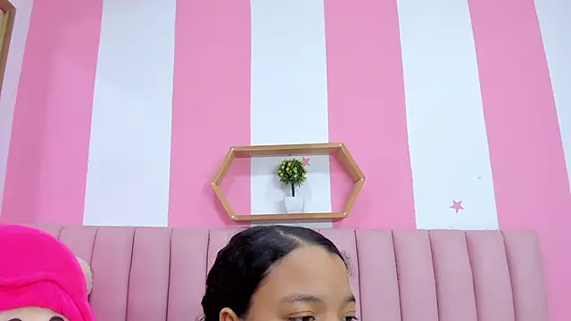 ISABELLA 020 online show from 02.11.26