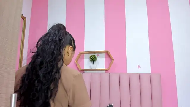 ISABELLA 020 online show from 03.21.26