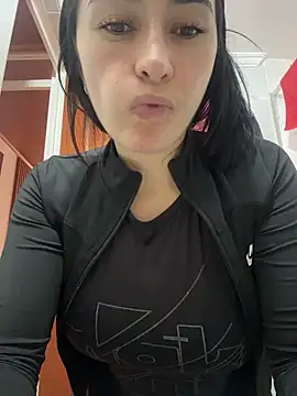 Snapshot of preetypeach chatting on 02.05.26 preetypeach online show from 02.05.26