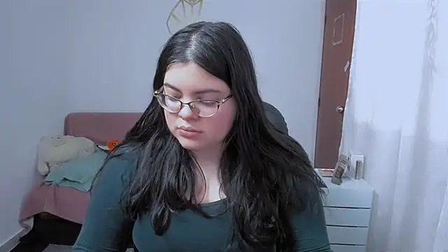 Aria Fullbuster online show from 11.26.25