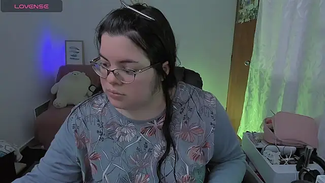 Aria Fullbuster online show from 03.25.26