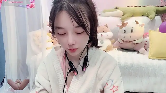 AKiKi711 online show from 03.19.25