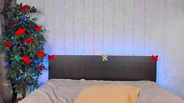 Milana Crystal  online show from 12.31.24