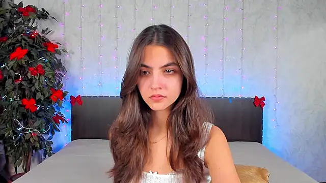 Milana Crystal  online show from 01.12.25