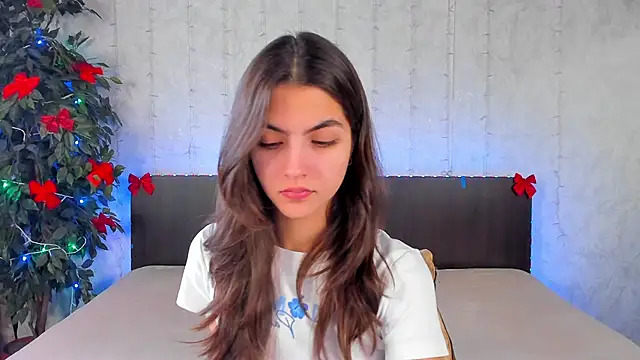 Milana Crystal  online show from 01.13.25