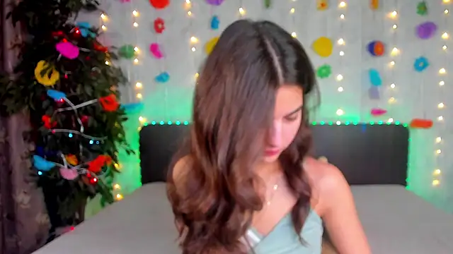 Milana Crystal  online show from 03.06.26