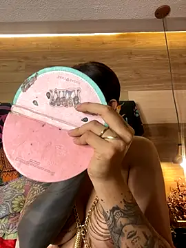 Cori Paige online show from 11.30.25