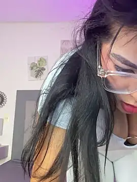 Snapshot of Kylie2211 chatting on 01.30.25 Kylie2211 online show from 01.30.25