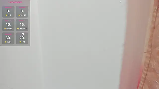 Snapshot of Kylie2211 chatting on 01.08.26 Kylie2211 online show from 01.08.26