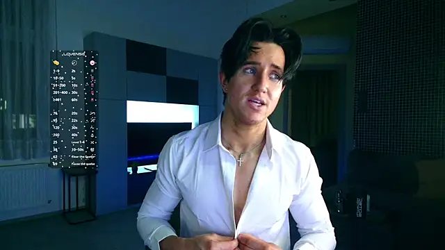 Snapshot of ChristianLevine_ chatting on 04.28.26 ChristianLevine online show from 04.28.26