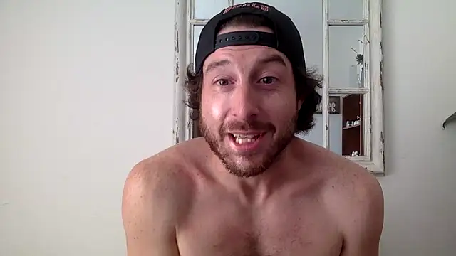 Snapshot of sirchubster chatting on 02.14.25 sirchubster online show from 02.14.25