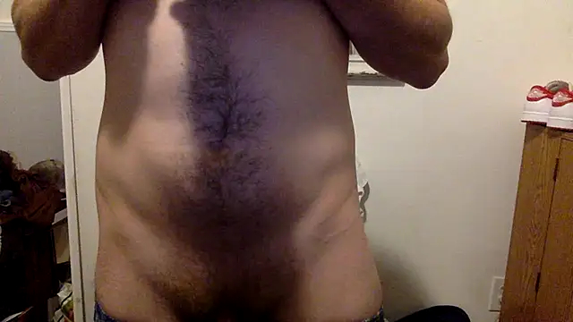 Snapshot of sirchubster chatting on 10.27.25 sirchubster online show from 10.27.25