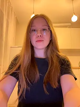 Eva Weyne online show from 10.23.25