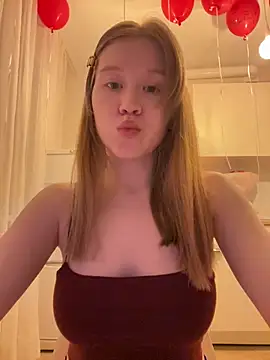 Eva Weyne online show from 03.28.26