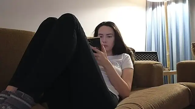 Mr-and-Mrs-Smith online show from 01.08.26