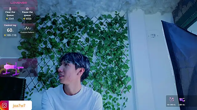 Levii Ackermann online show from 11.29.25