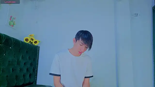 Levii Ackermann online show from 04.13.26