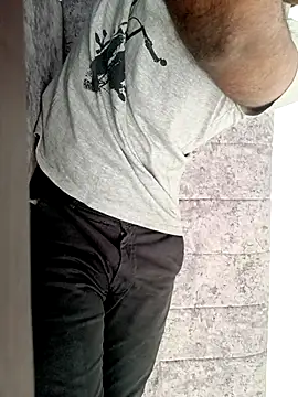 Snapshot of mr_slim_body chatting on 02.15.26 mr slim body online show from 02.15.26