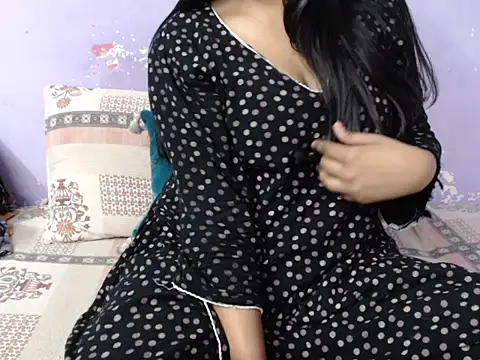 Freya nia online show from 11.15.25