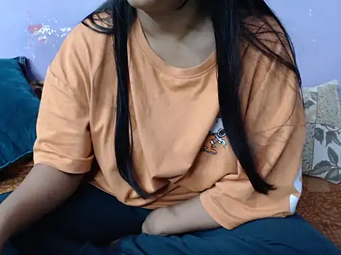 Freya nia online show from 11.21.25