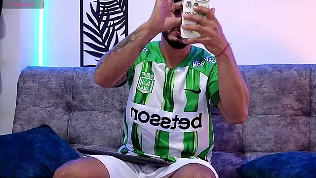 Snapshot of Bruno_Mattos chatting on 12.05.24 Bruno Mattos online show from 12.05.24